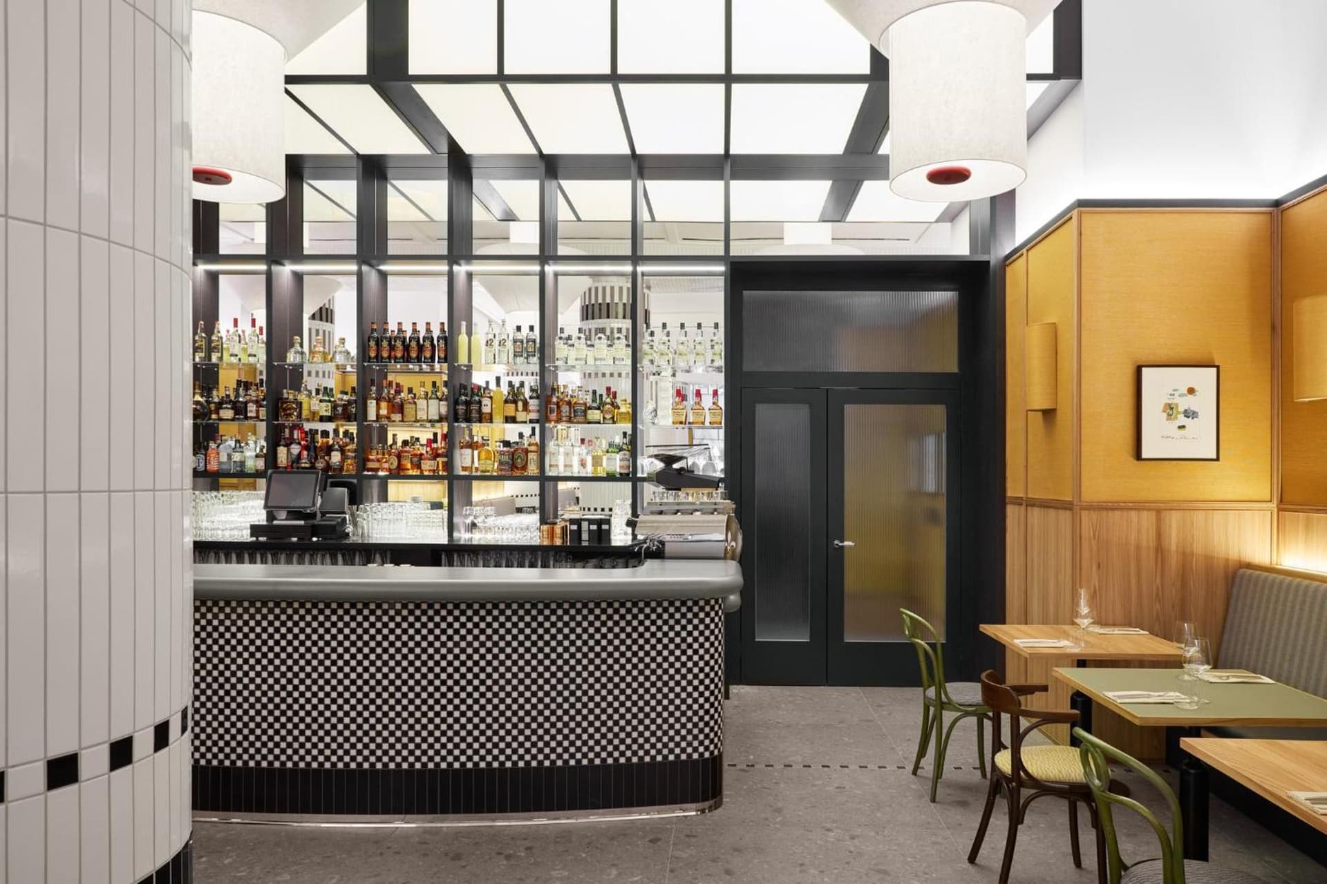 Kimpton Main Frankfurt by IHG