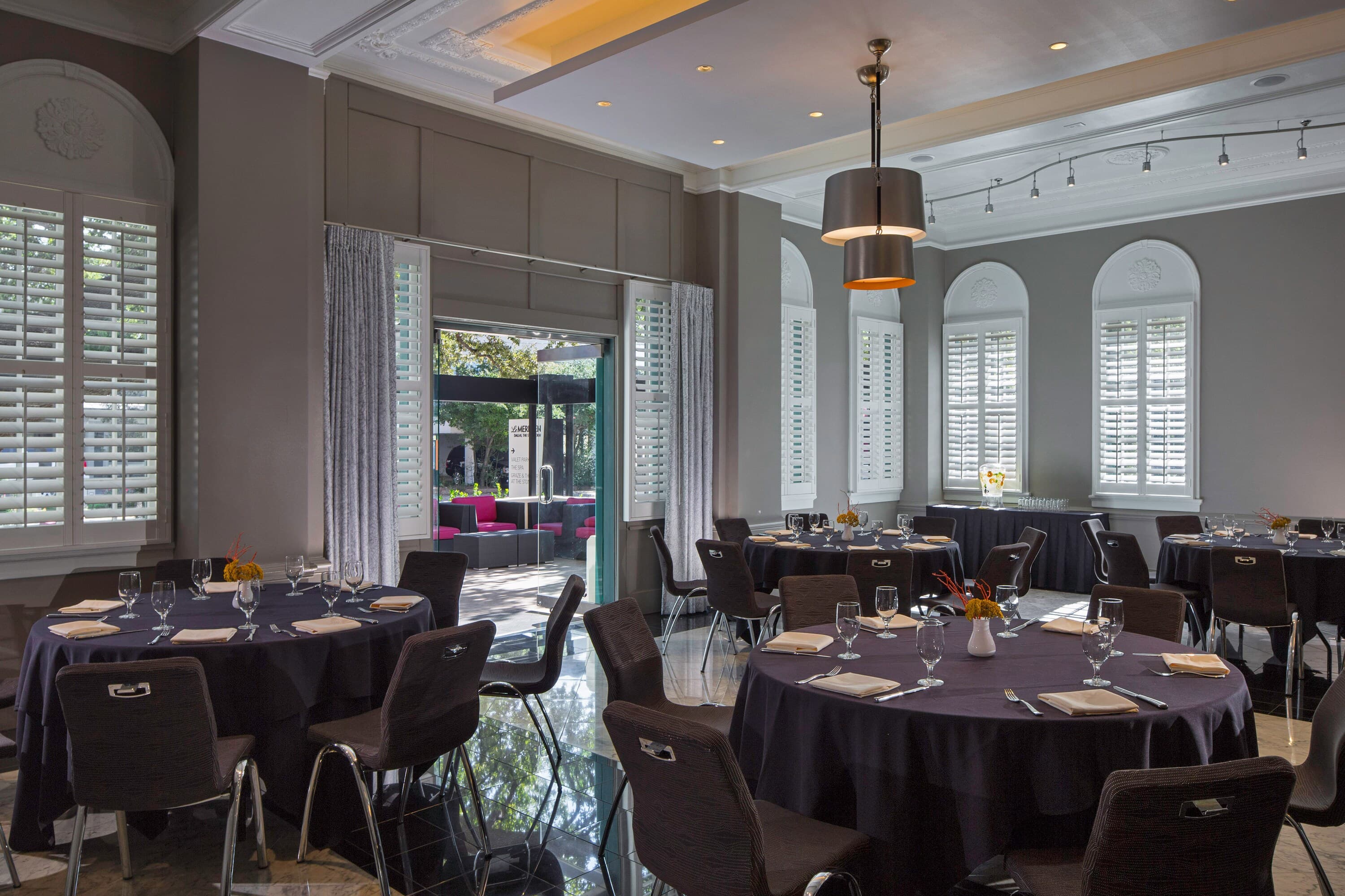 Le Méridien Dallas, The Stoneleigh