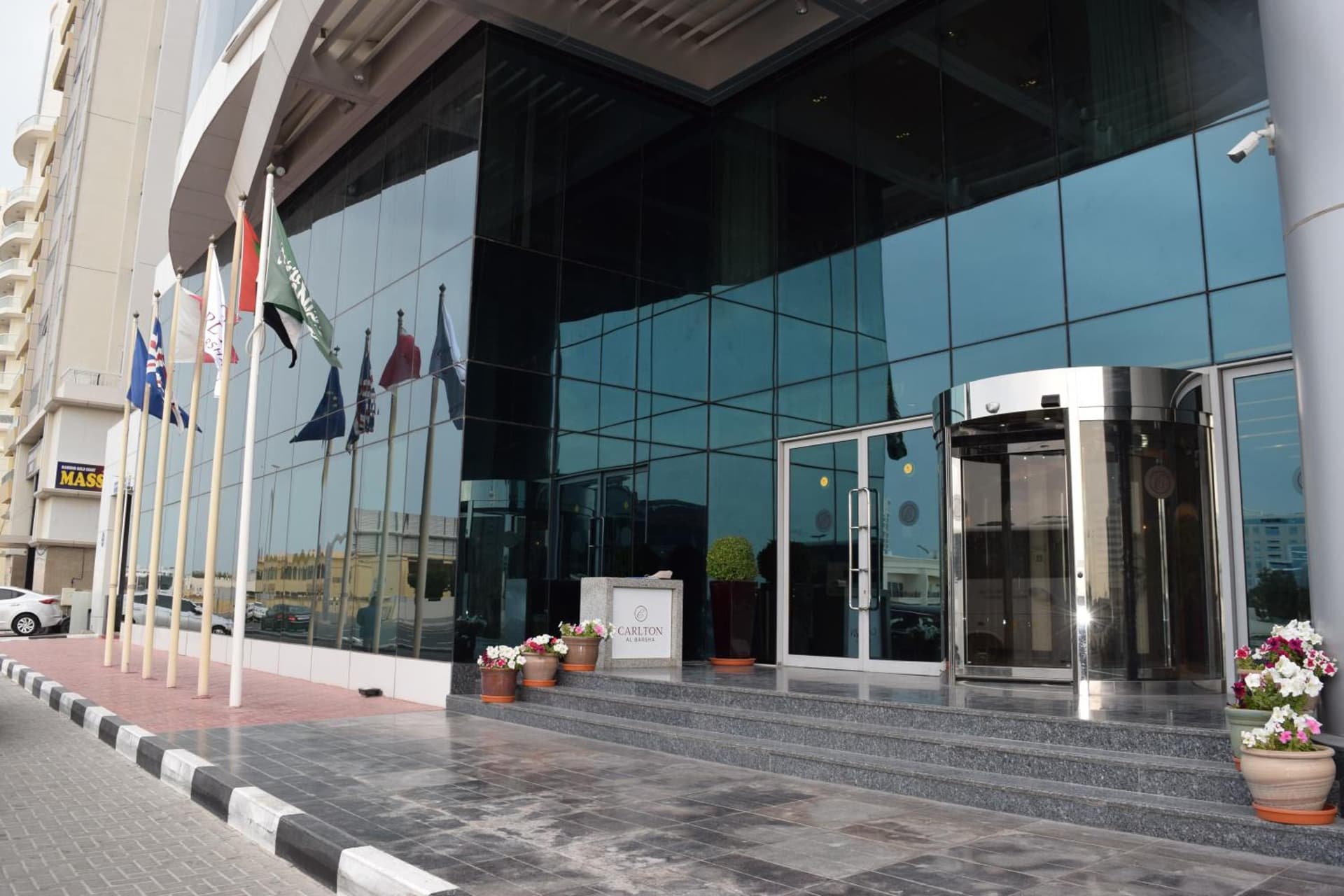 MONTREAL BARSHA HOTEL