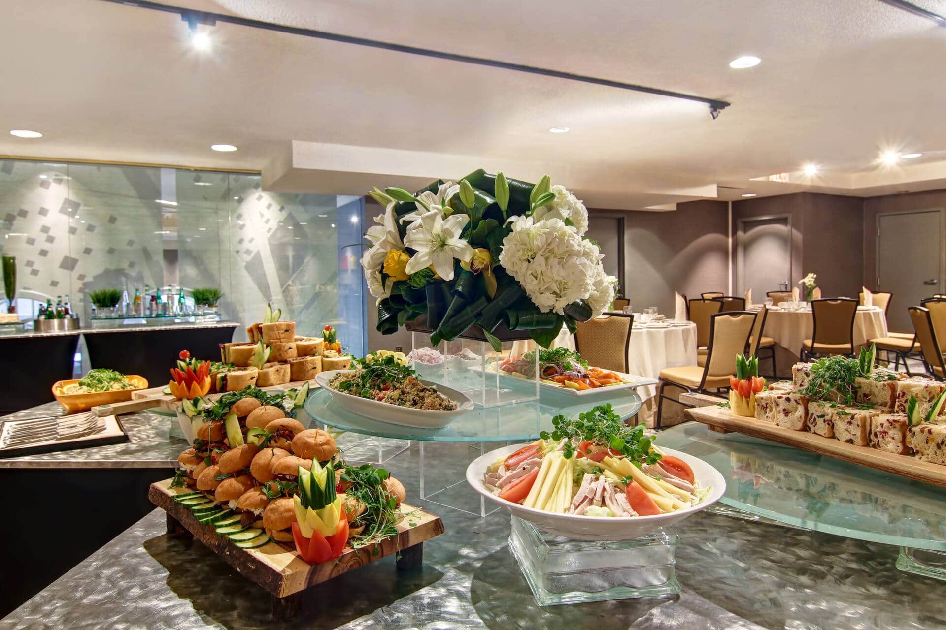 DoubleTree by Hilton Toronto Downtown