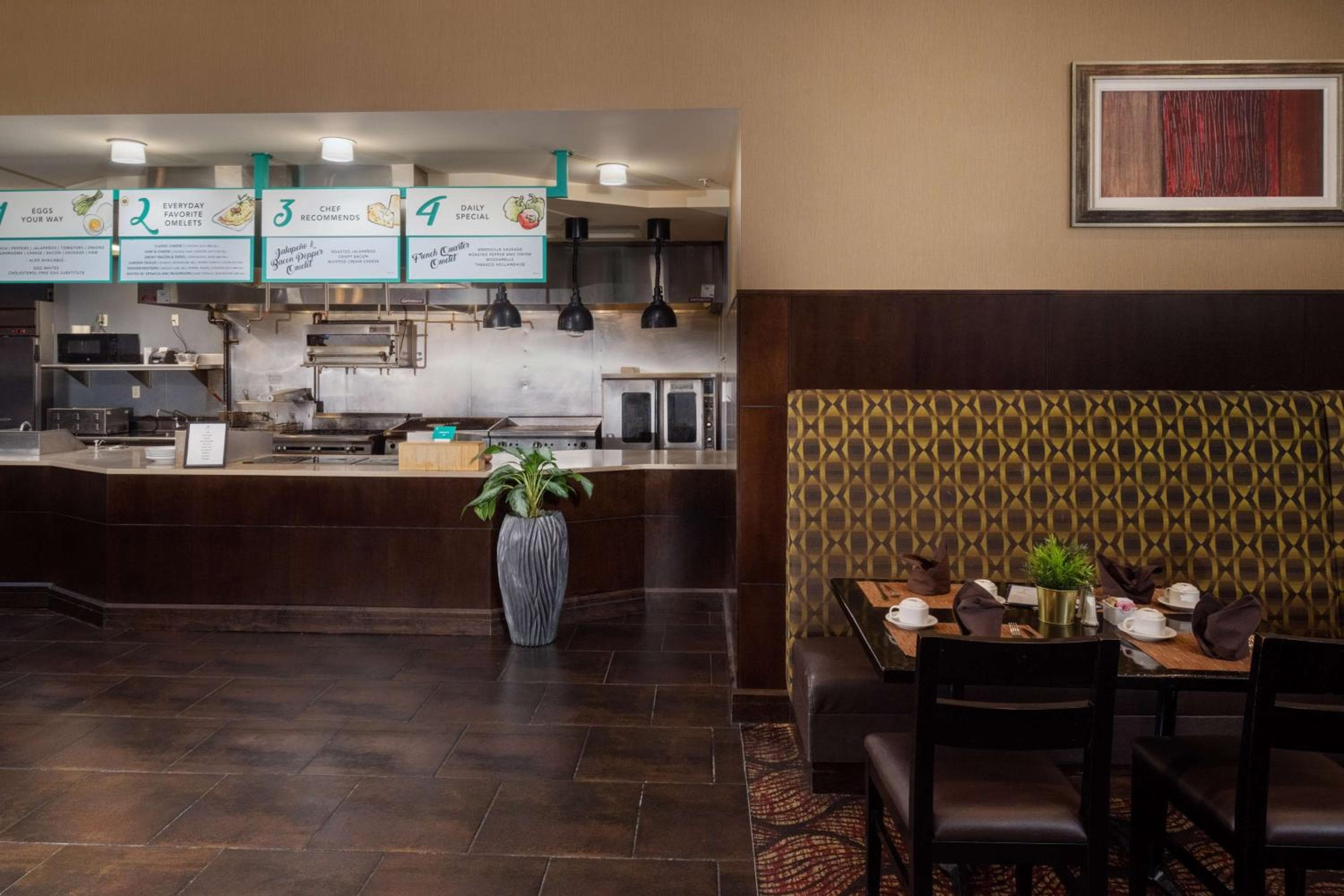 Embassy Suites by Hilton St. Louis Downtown