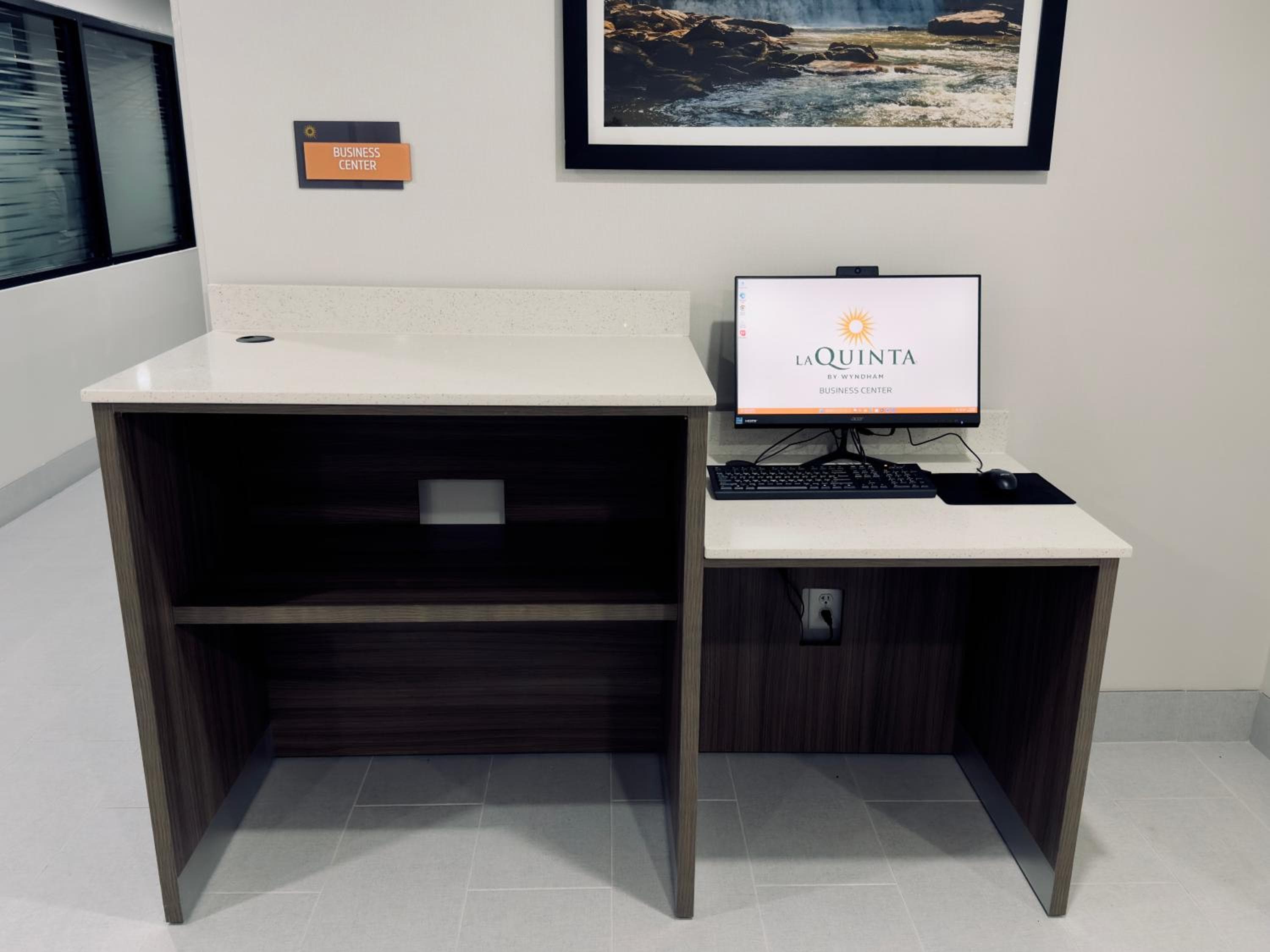 La Quinta Inn & Suites by Wyndham Atlanta Roswell