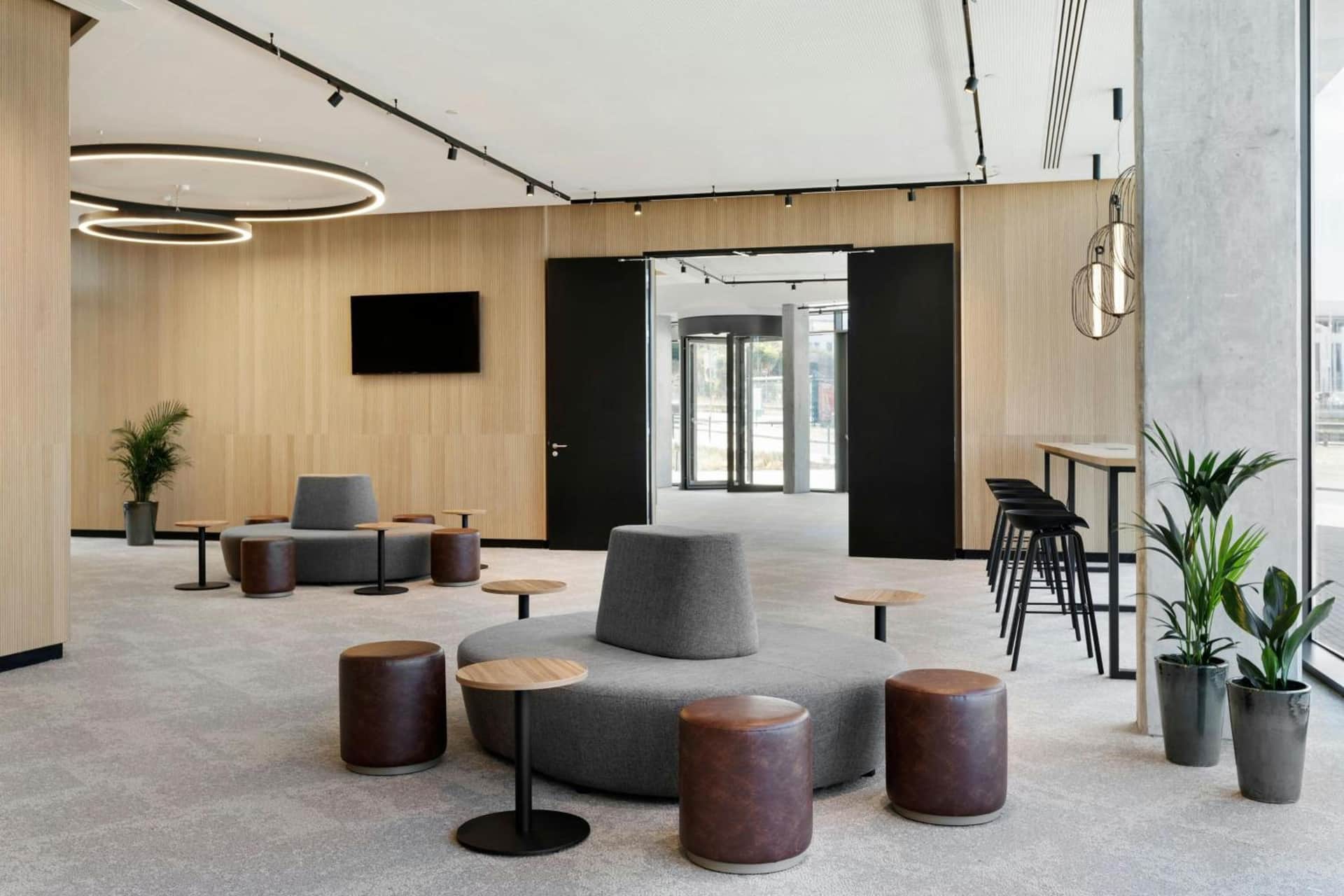 Moxy Alfragide Lisboa