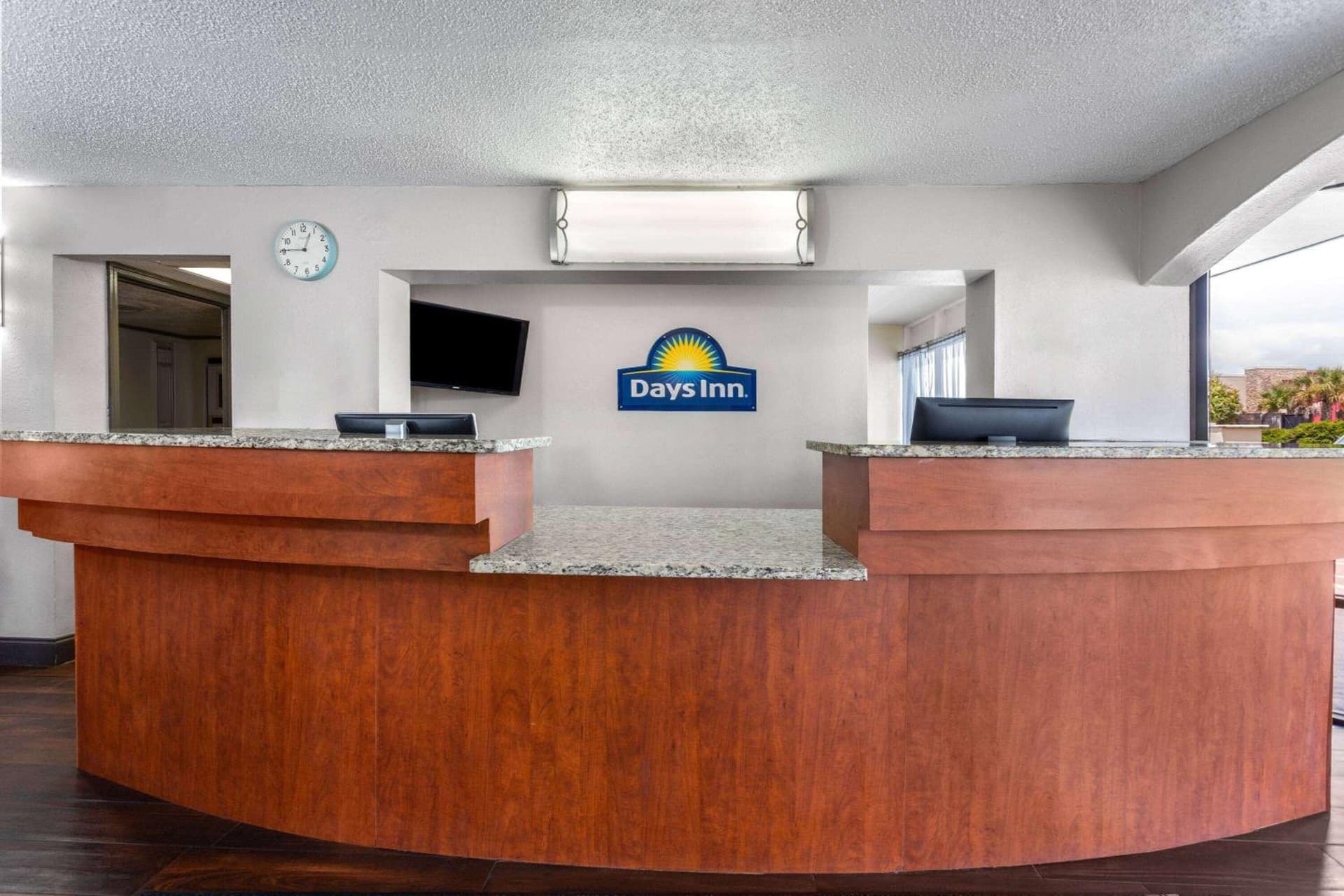 Days Inn by Wyndham Wildwood I-75