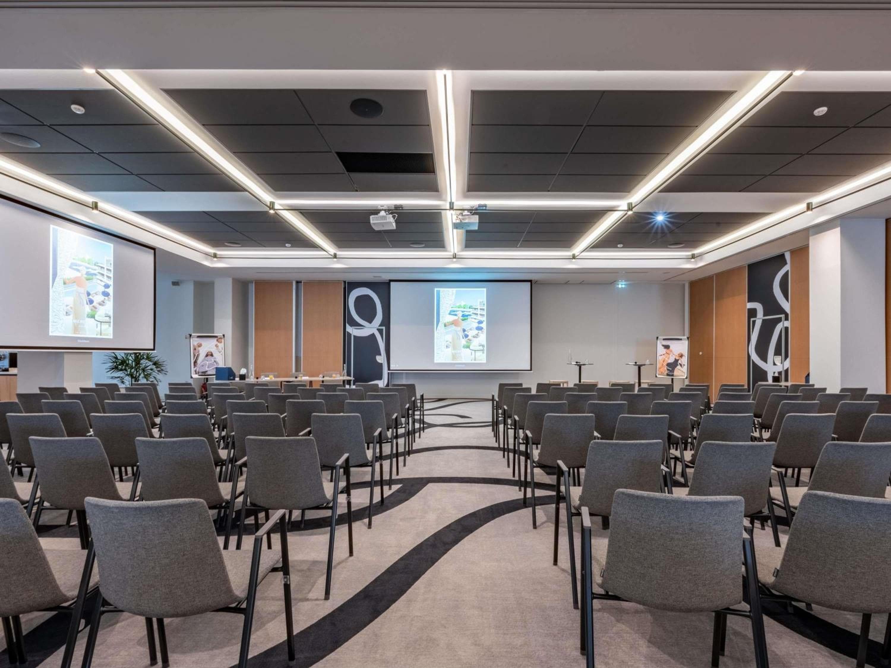 Mercure La Rochelle Vieux-Port Hotel