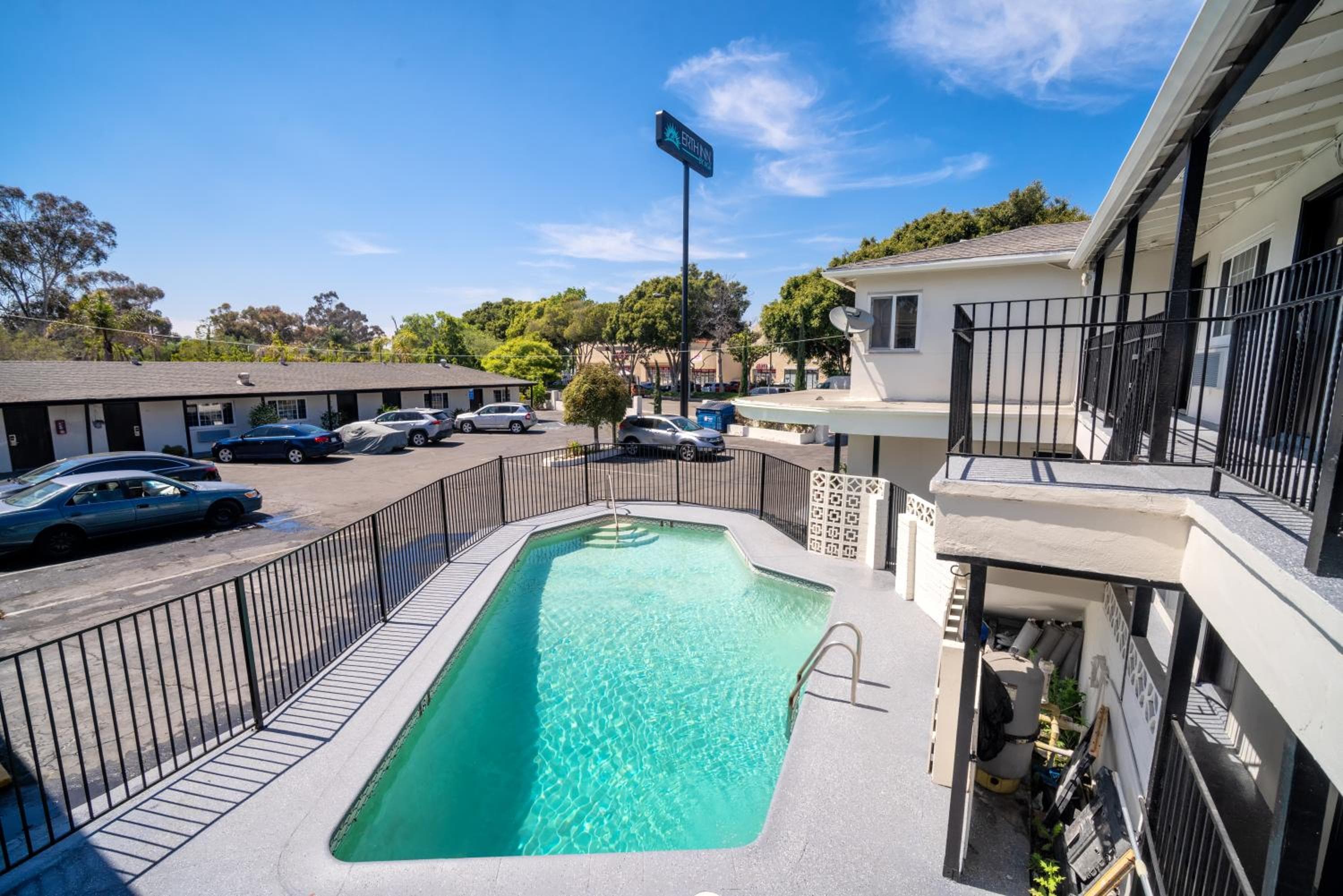 ERTH INN by AGA- San Ysidro