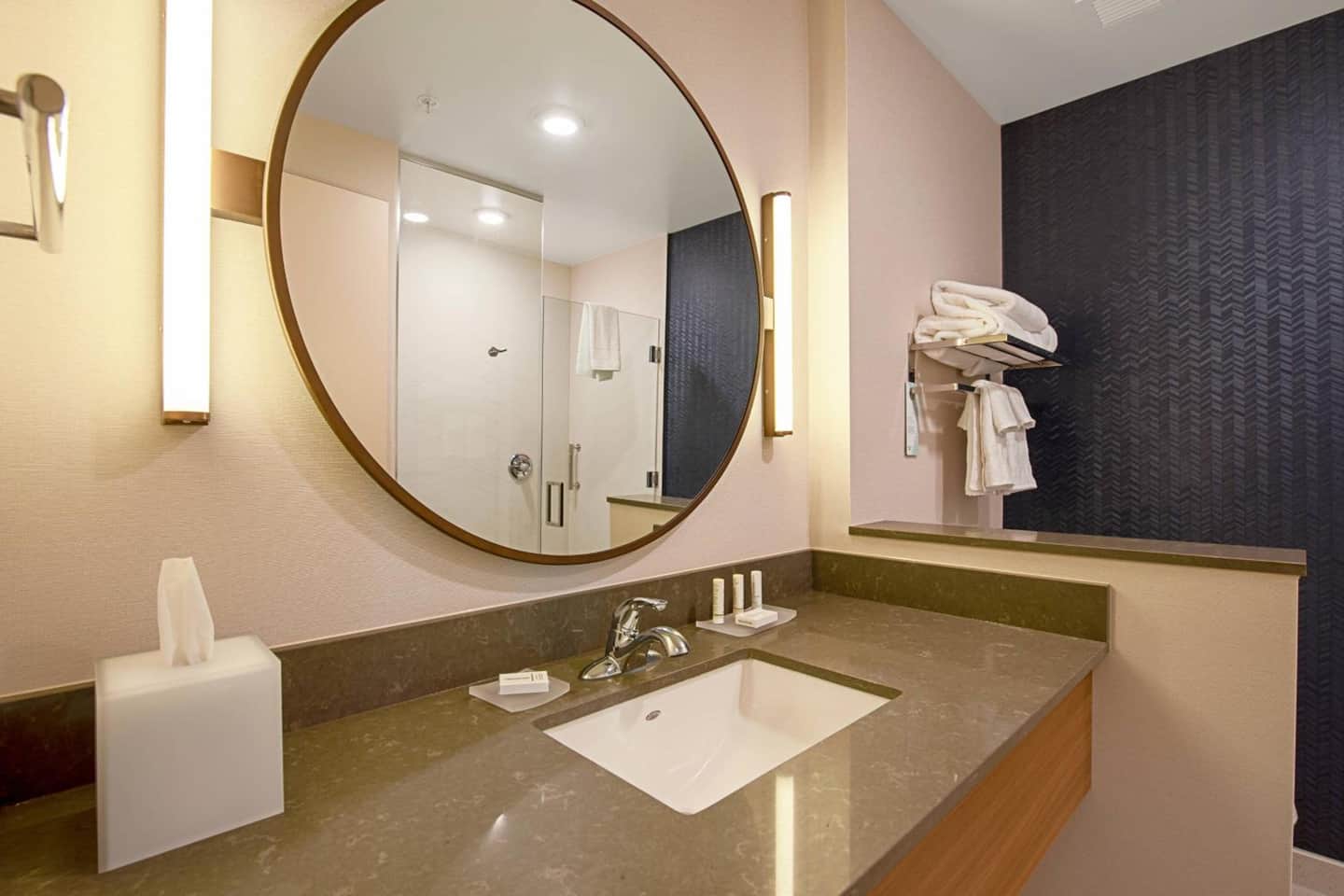Fairfield Inn & Suites By Marriott Duluth Waterfront