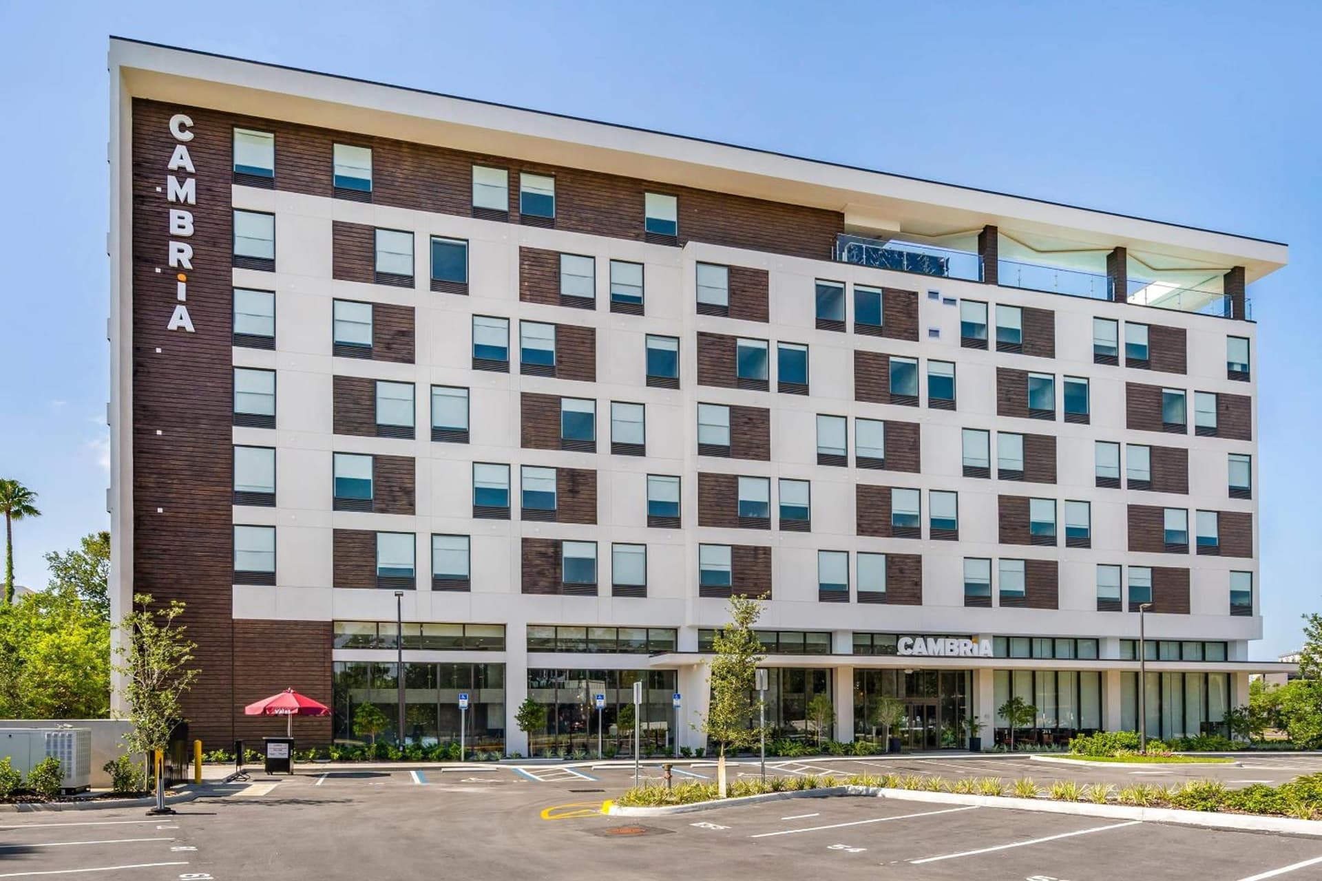 Cambria Hotel Orlando near Universal Theme Parks