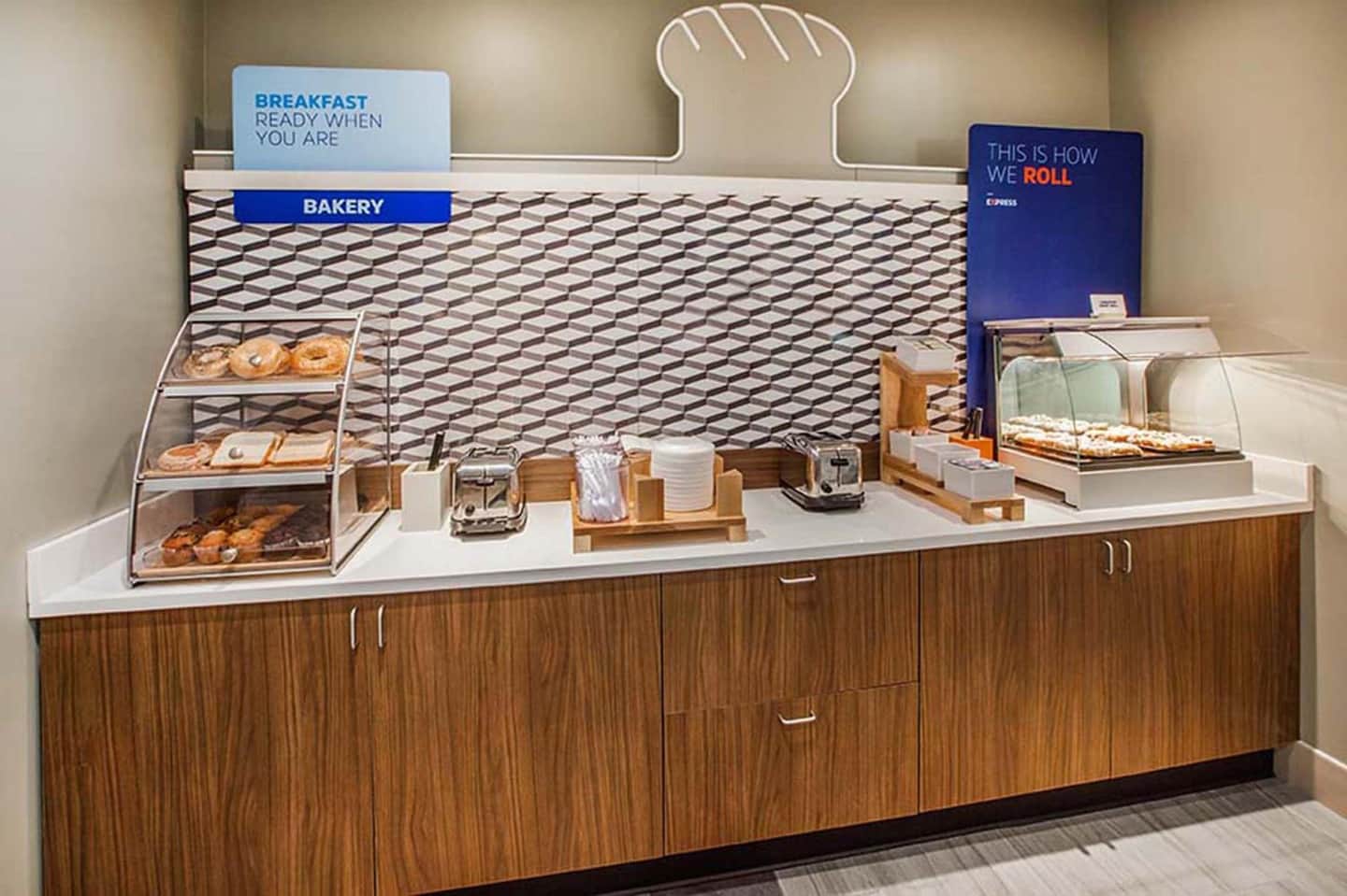 Holiday Inn Express & Suites - Indianapolis - East