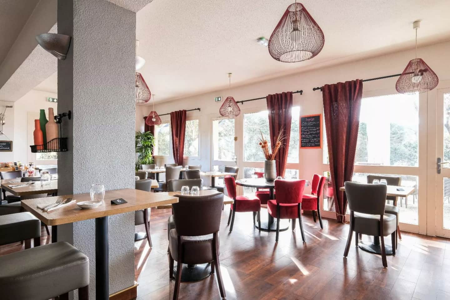 Hotel Lyon Nord Massieux Genay