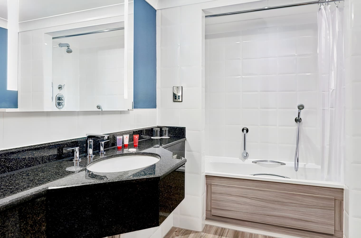 Leonardo Royal Southampton Grand Harbour