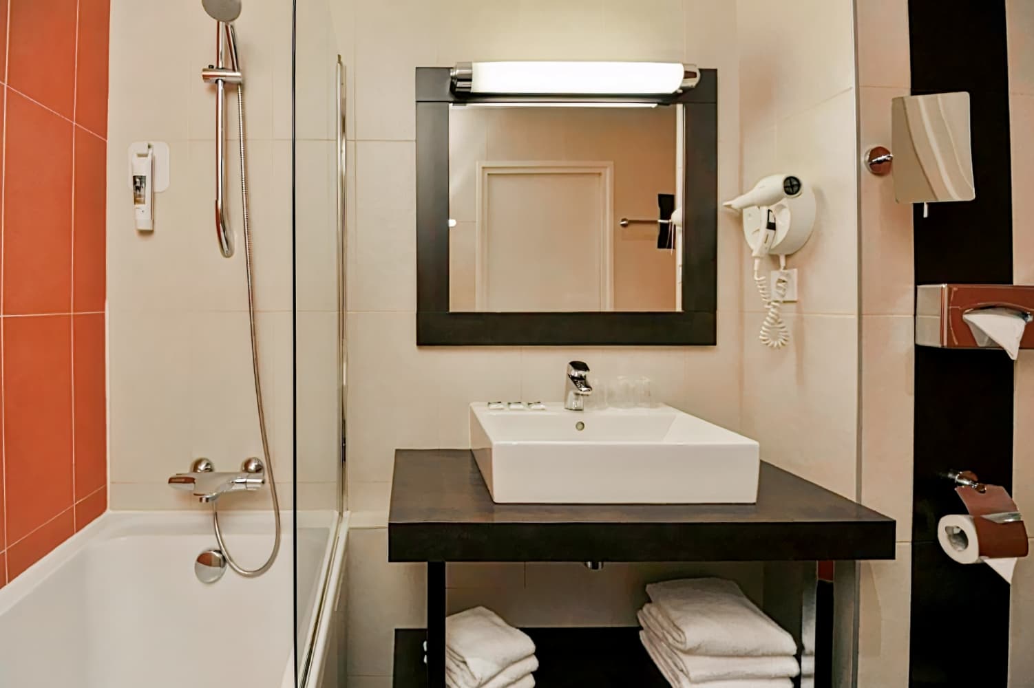 Mercure Maurepas Saint Quentin hotel