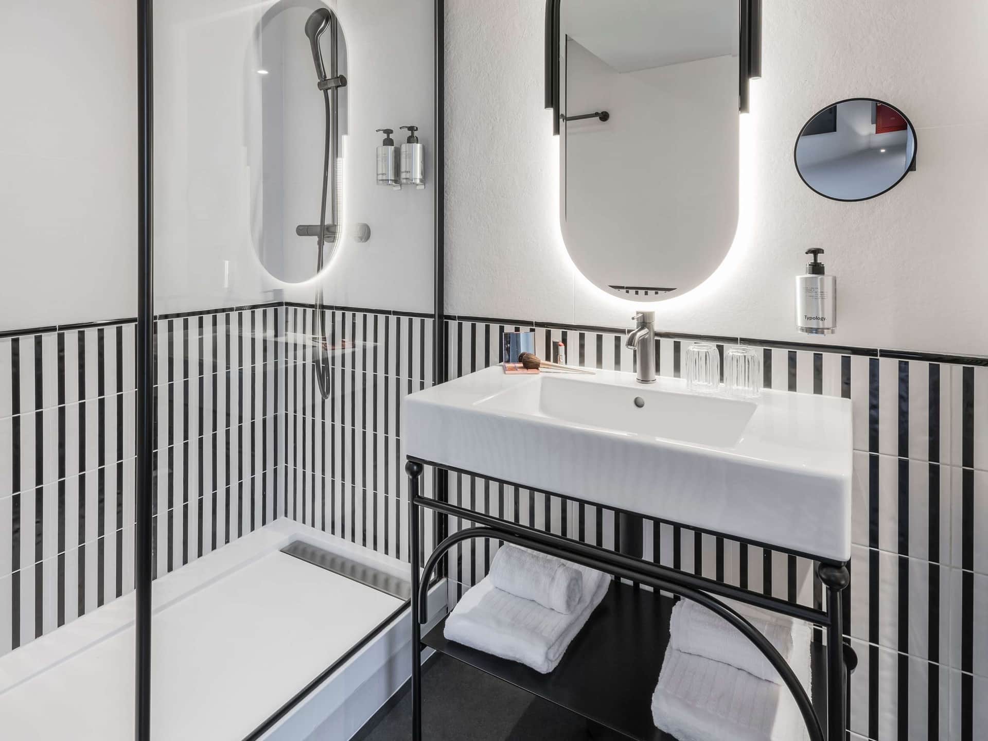 Hotel Faubourg Galant Paris, Handwritten Collection