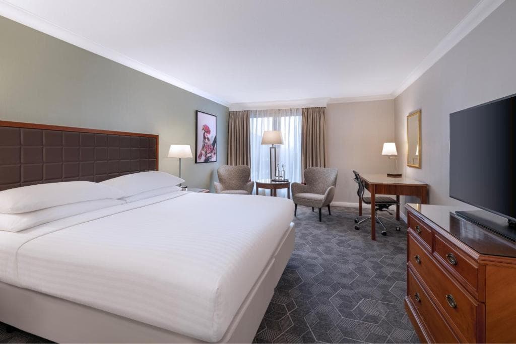 Delta Hotels by Marriott Heathrow / Windsor