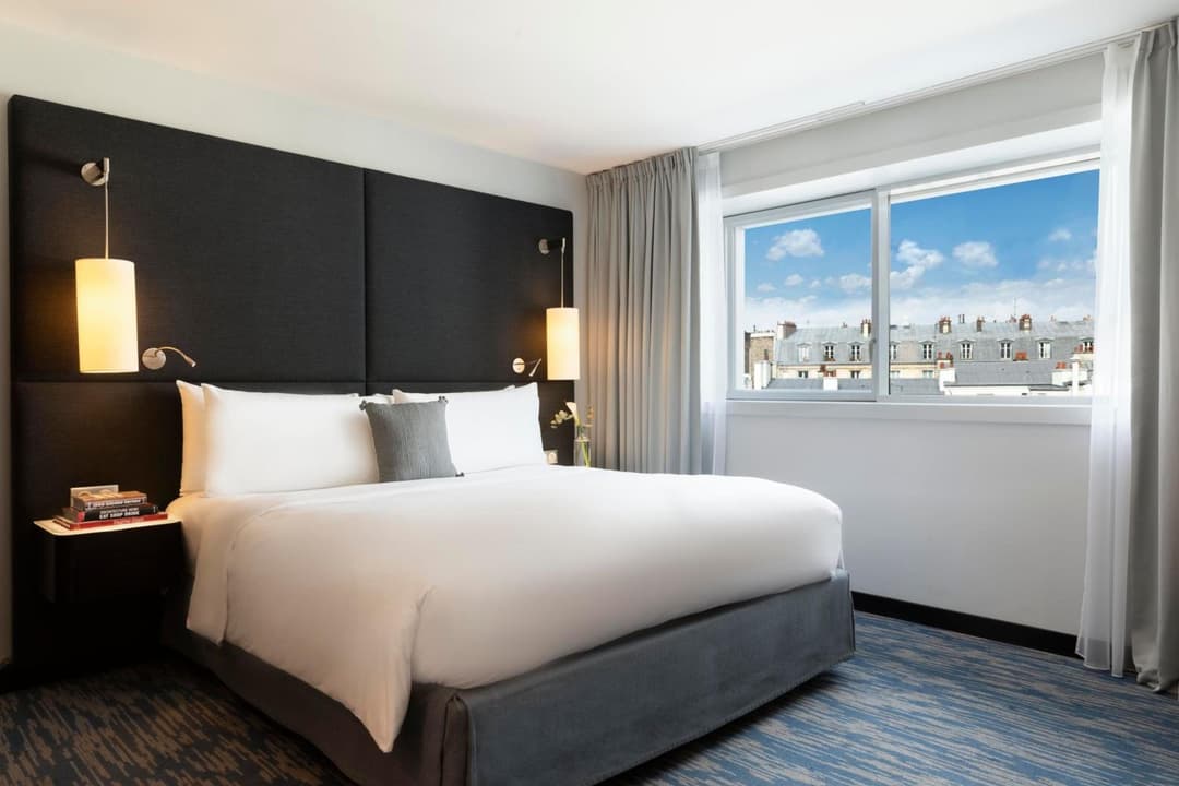 Renaissance Paris Arc De Triomphe