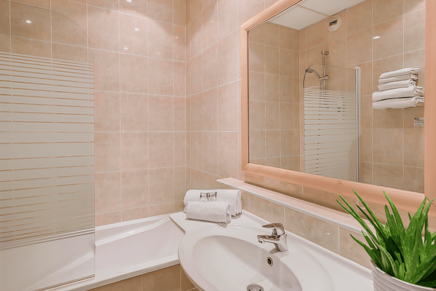 Mercure Tours Centre Gare Hotel